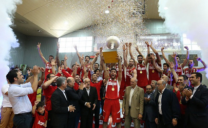 مهرام در فینال لیگ حرفه ای بسکتبال با شکست دانشگاه آزاد قهرمان ایران شد