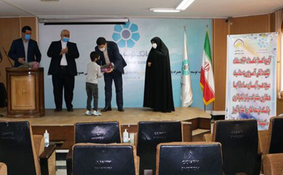 مشارکت بانک توسعه تعاون استان البرز در اهدای تبلت به دانش آموزان 