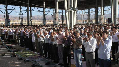جشن بزرگ مغفرت و نماز عید سعید فطردر منطقه 21 