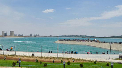 واقعه غدیر در دریاچه شهدای خلیج فارس بازسازی می شود   